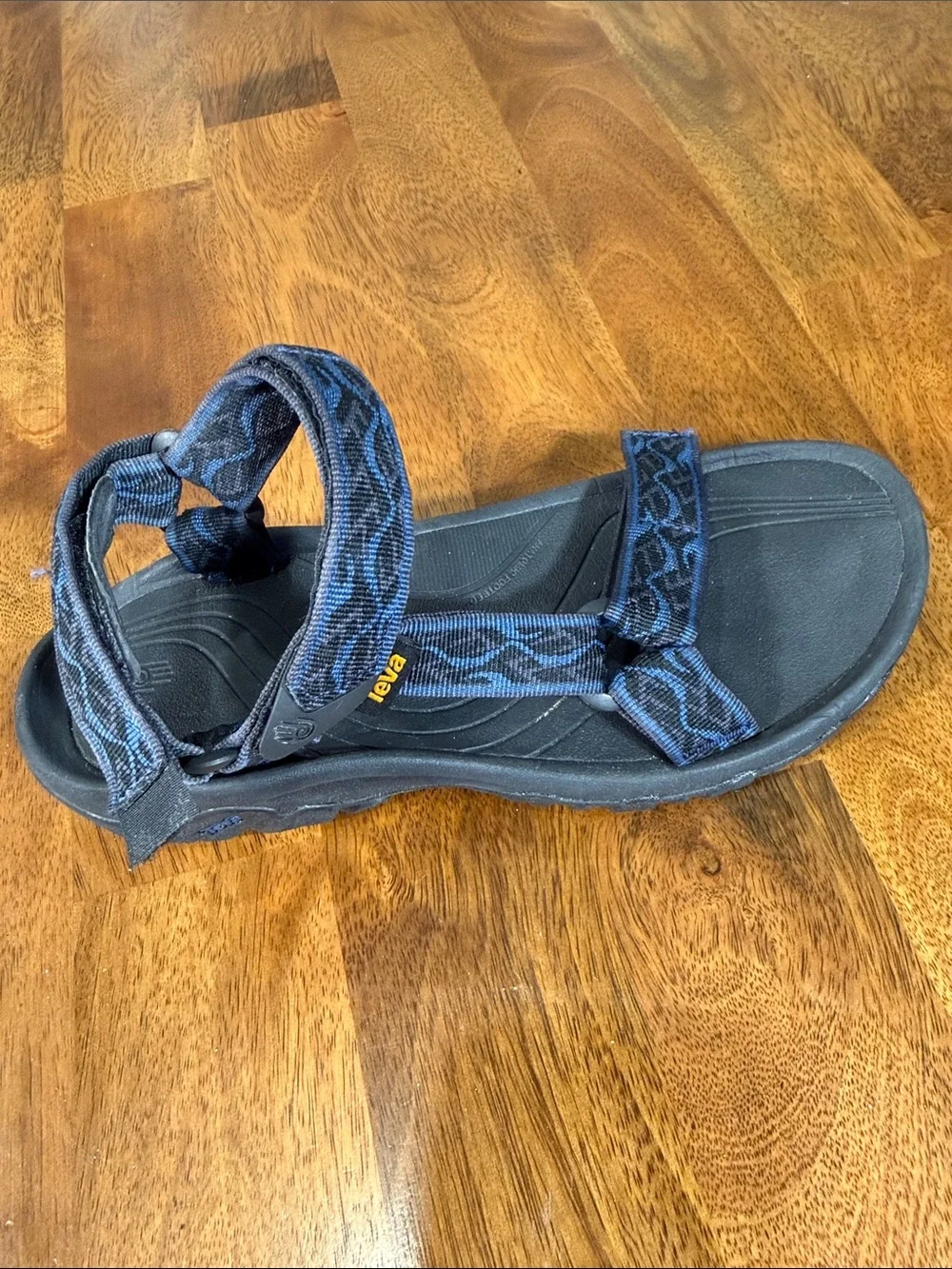 Teva  hurricane 8 Men's Navy and Black Patterned Strap Sandal